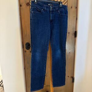 Levi’s (12M) Mid Rise Skinny Blue Jeans - Flap Back Pockets